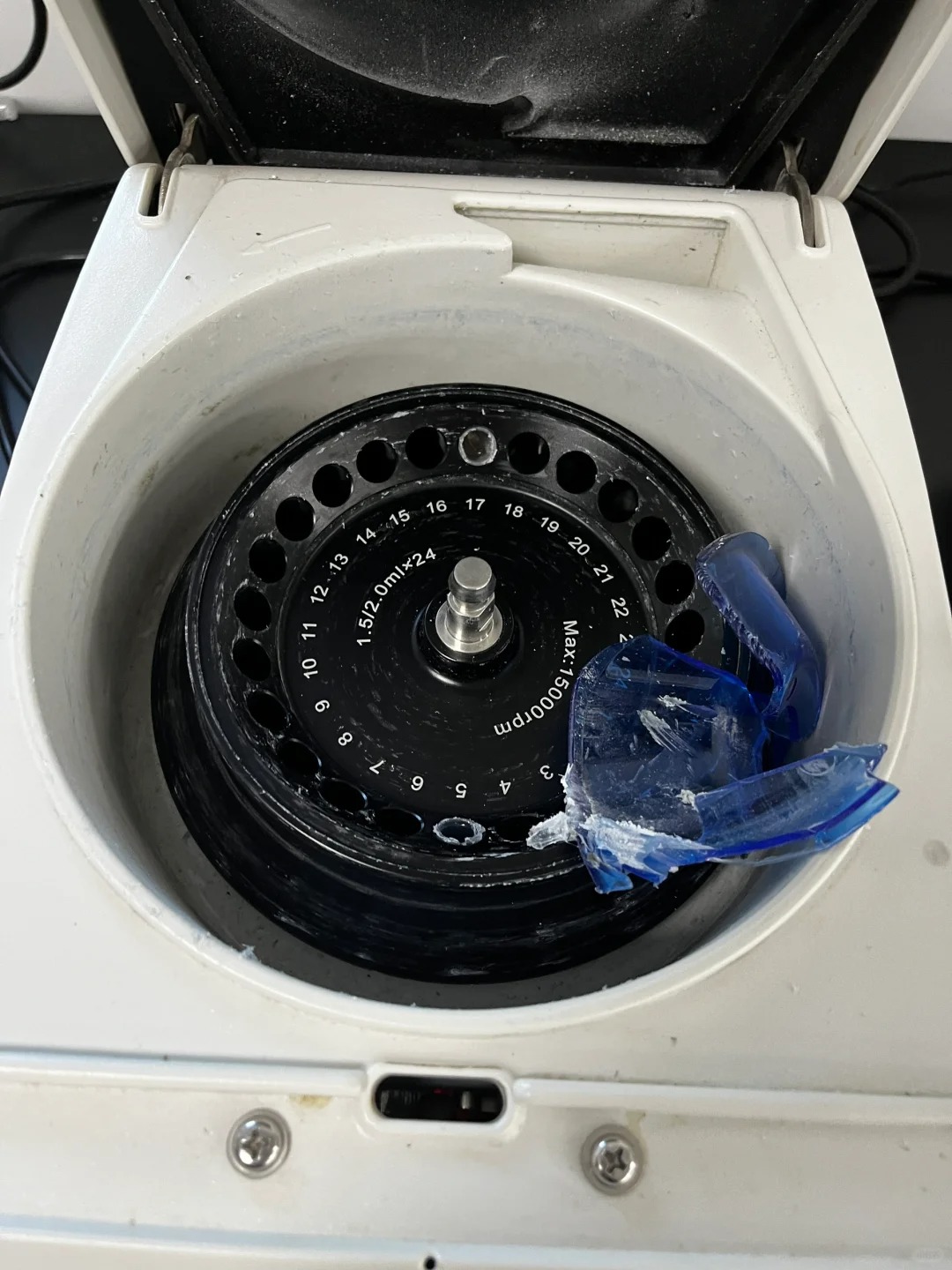 Hitachi離心機CP90WX報錯ERROR82售後快速解決(jue) 方案